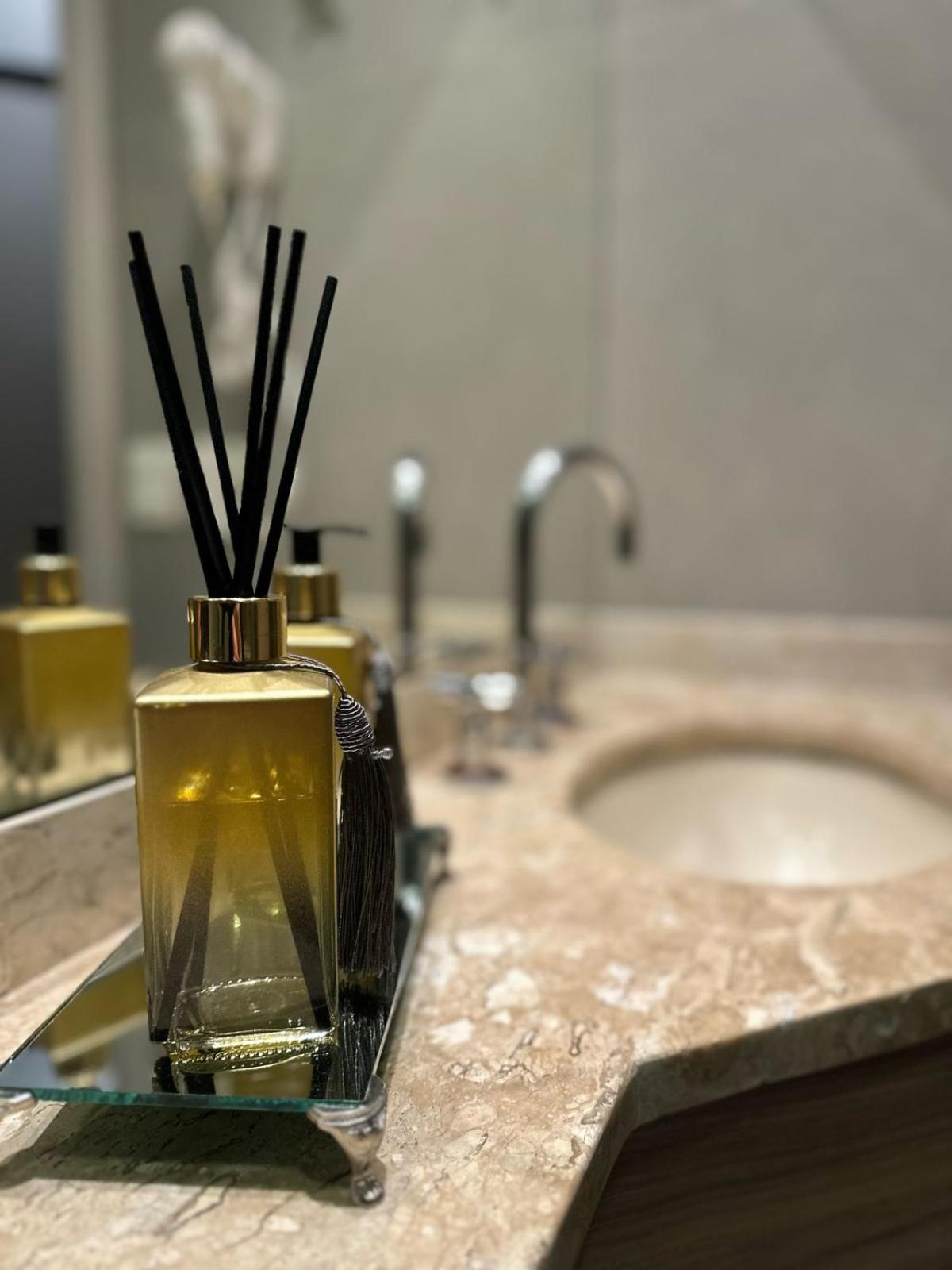 Apartamento Flat Service E Sala E Garagem