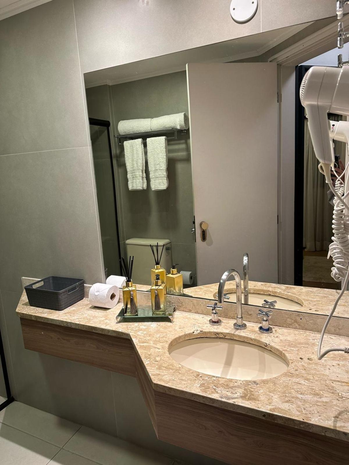 Apartamento Flat Service E Sala E Garagem São Paulo